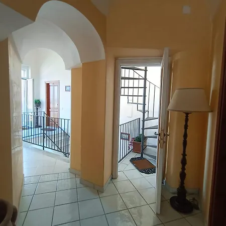 Relais Raffaele By Emilia Bed & Breakfast