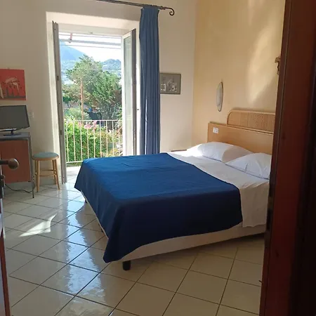 Relais Raffaele By Emilia Bed & Breakfast Ischia